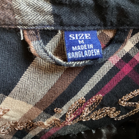 Women’s Vanilla Star Bleached Plaid Button Down Flannel - Picture 6 of 6